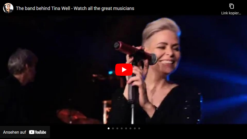 The band behind Tina Well - Watch all the great musicians